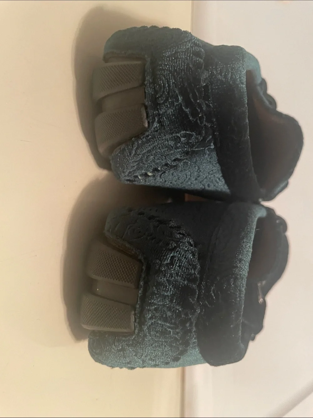 royal shoes green velvet